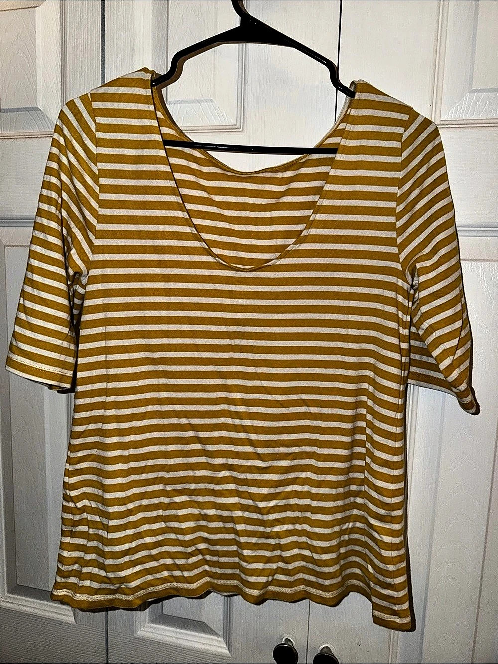 Yellow and White Striped Scoop Neck T-Shirt Yellow & White Size LG